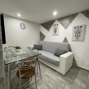  Apartament House Soleil Włochy